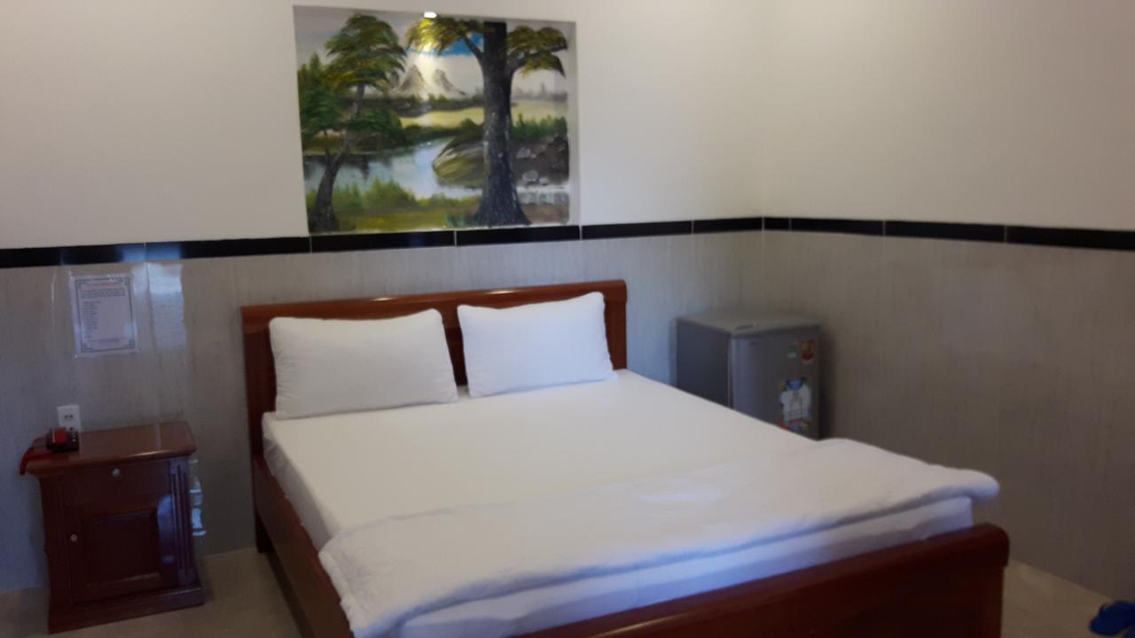 Motel Hoang Gia Long Khanh Экстерьер фото