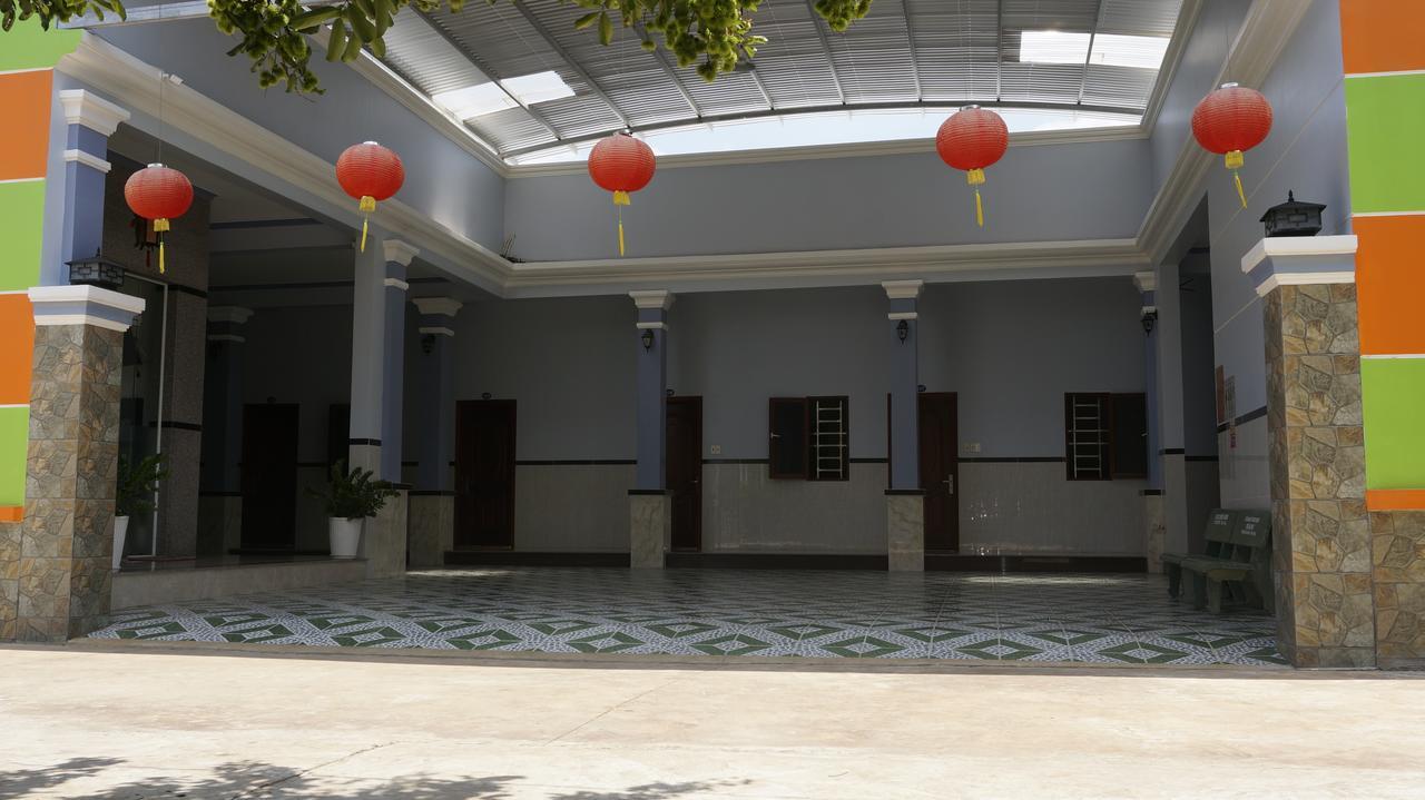 Motel Hoang Gia Long Khanh Экстерьер фото