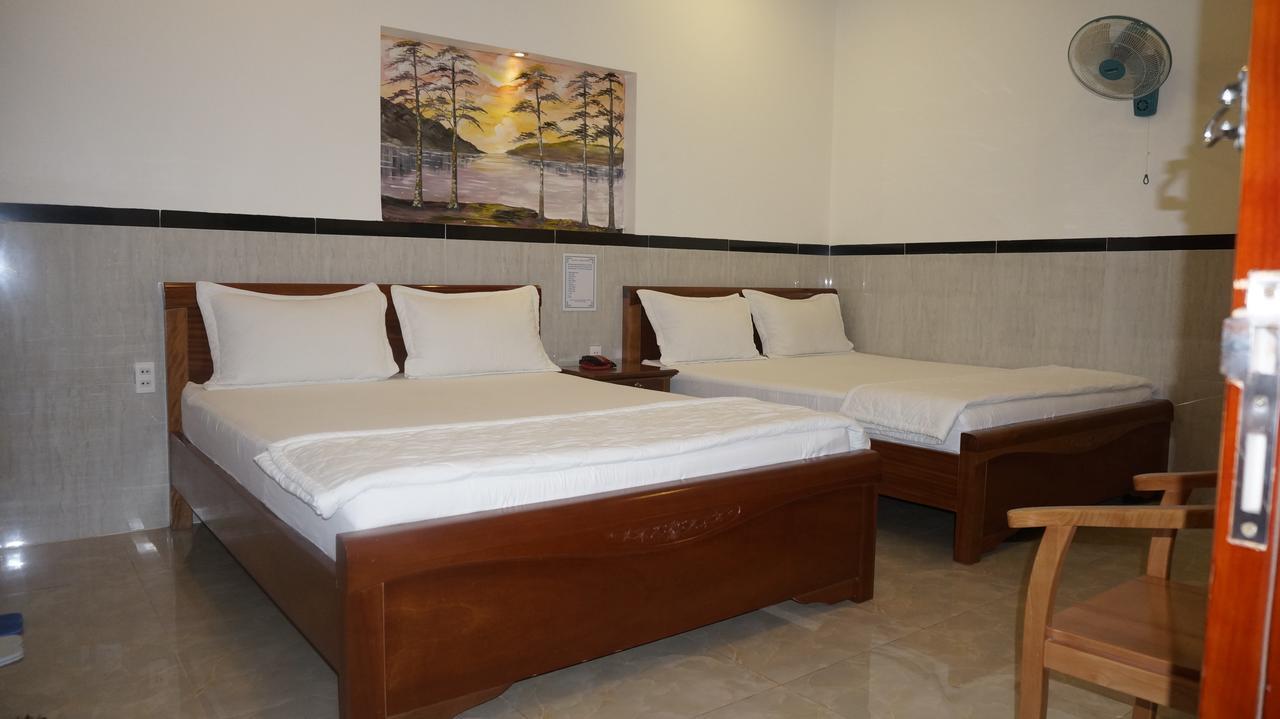 Motel Hoang Gia Long Khanh Экстерьер фото
